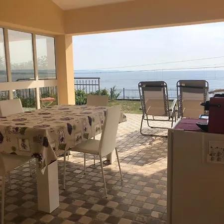 Barcola Mare Oda ve Kahvaltı *